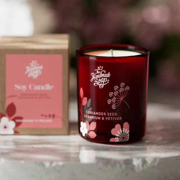 9573177655636 003 cs scented soy candle coriander seed geranium vetiver 70g