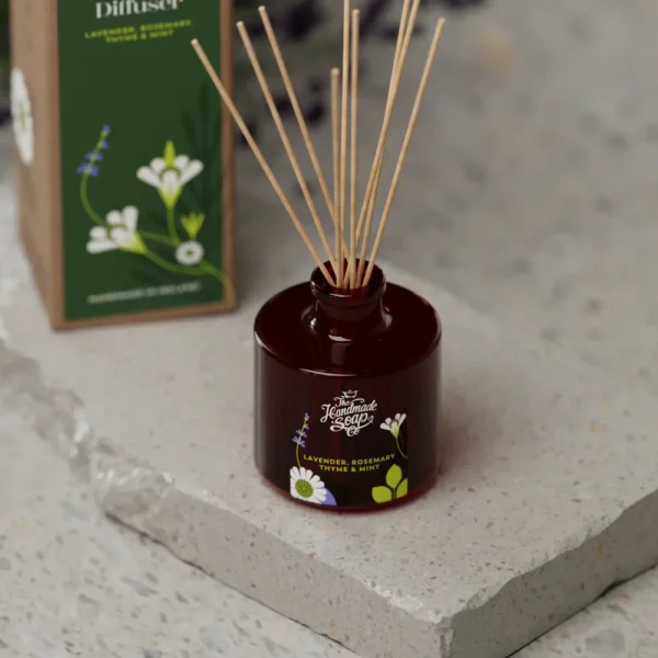 9573179457876 003 lr reed diffuser lavender rosemary thyme mint 200ml
