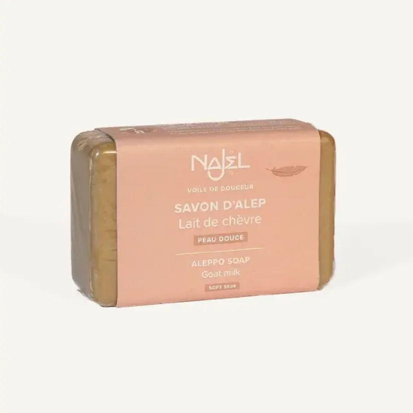 SAV95NJ_savon_lait_chevre_0a3d214e-6eaa-4d1c-ab04-7c5d7abb3a6e_3000x